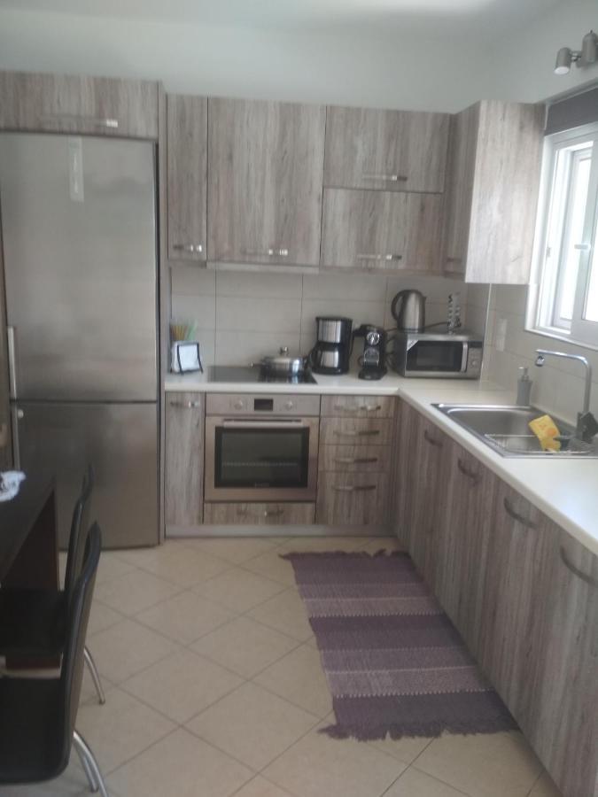 Airport Anasta Casa Apartment Артемида Екстериор снимка